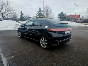 Honda Civic (4 foto / 9)