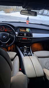 M: BMW X5 (3 фото из 6)