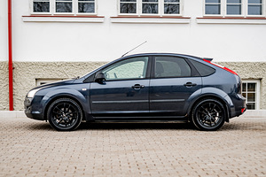 Ford Focus 2006 (2 foto / 15)
