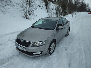 Skoda octavia (2 foto / 6)