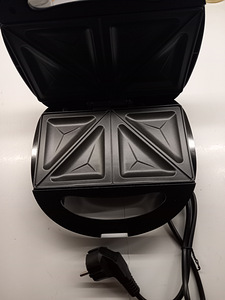 Бутербродница HENSKE 750 W — новая, бесплатная доставка (3 фото из 5)