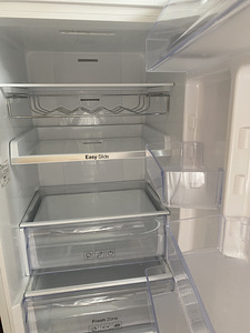 Uus Samsung külmik, No Frost, 339 L, 185 cm, garantii (4 foto / 8)
