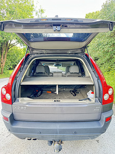 Volvo XC90 (6 foto / 8)