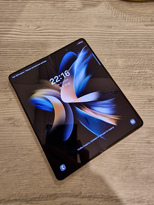 Samsung Galaxy Fold 4 (6 foto / 6)