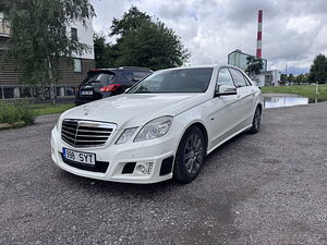 Mercedes-Benz E-class W212 2010 (2 foto / 9)