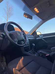Škoda Octavia 1.6 (7 foto / 9)