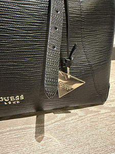 Guess LUXE nahkkott (2 foto / 4)