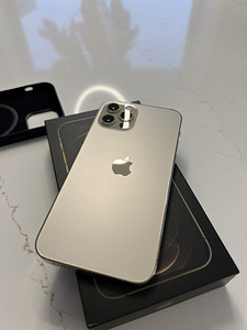 iPhone 12 Pro 256 ГБ (4 фото из 4)