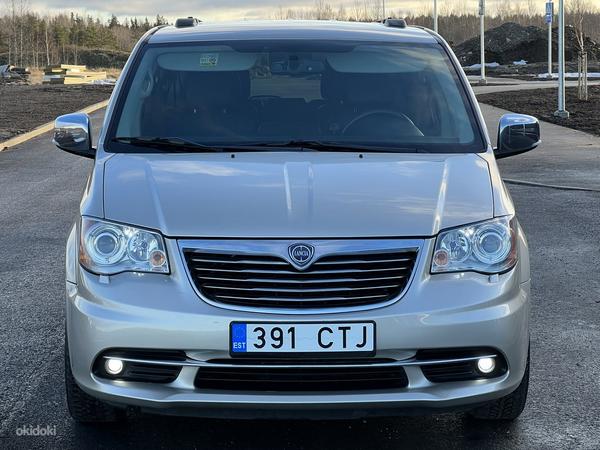 Lancia Grand Voyager PLATINUM LIMITED EDITION STOW&GO 2.8CRD (foto #2)