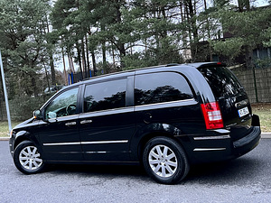 CHRYSLER GRAND VOYAGER 2.8CRD ATM LIMITED JARELMAKSUVÕIMALUS (6 foto / 15)