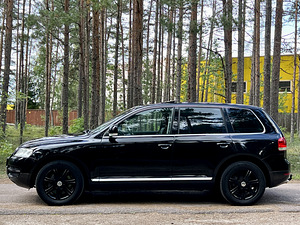VW TOUAREG V10 5.0 BI-TURBO 4MOTION (4 фото из 15)