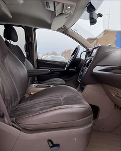 Lancia Voyager GRAND PLATINUM FACELIFT MY 2014 (11 foto / 15)