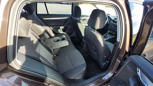 ŠKODA OCTAVIA универсал 2,0 145 KW (5 фото из 11)