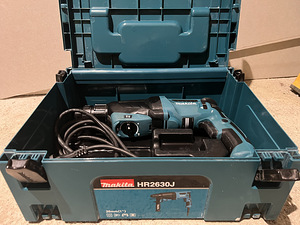 Перфоратор HR2630J Makita (3 фото из 4)