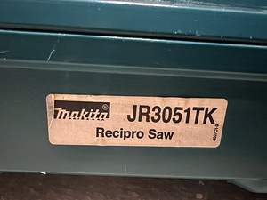 Universaalsaag Makita JR3051TK (2 foto / 4)