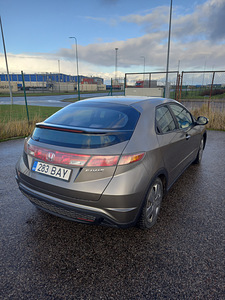 Honda Civic 5D (4 фото из 11)