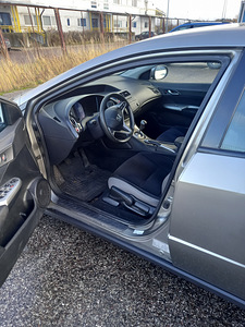Honda Civic 5D (8 фото из 11)