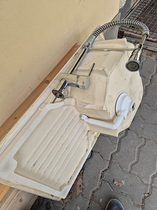 Müün looduslikust kivist valamu (4 foto / 5)