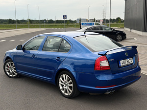 Skoda Octavia VRS DSG (8 foto / 12)