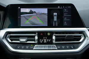 BMW 318 Sportline (8 foto / 15)