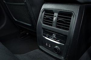 BMW 318 Sportline (12 foto / 15)