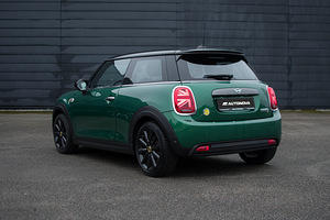MINI Cooper SE Facelift Sport OKSJON (3 foto / 15)
