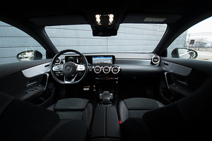 Mercedes-Benz CLA 180 Business Solution AMG (5 foto / 15)
