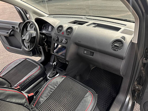 Volkswagen Caddy Maxi 1.6 75kW (13 foto / 15)