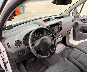 Peugeot Partner 1.6 66kW (10 foto / 15)