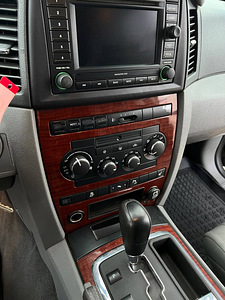 Jeep Grand Cherokee LIMITED 3.0 160kW (11 foto / 15)