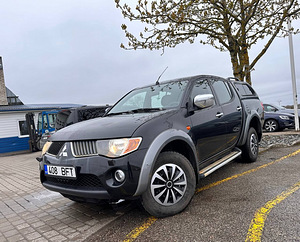 Mitsubishi L200 2.5 100kW (3 foto / 15)
