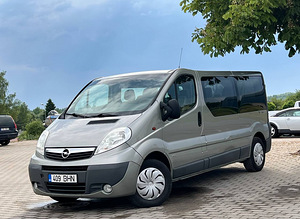 Opel Vivaro Long Passenger 2.0 84kW (2 foto / 15)