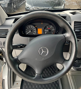 Mercedes-Benz Sprinter 2.1 120kW (10 foto / 15)