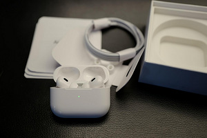 Airpods Pro Gen 2 (3 фото из 9)