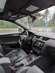 Skoda Octavia VRS 2.0TDI (5 foto / 10)
