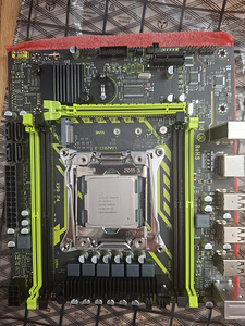 Игровая материнская плата (Gaming Motherboard) (1 фото из 10)