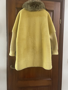 Lühike mantel nat. pesukaru karusnahk s. 46-48 Türkiye (3 foto / 3)