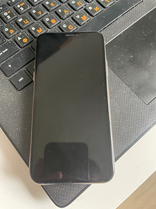iPhone Xs iPhone Xs (1 foto / 10)