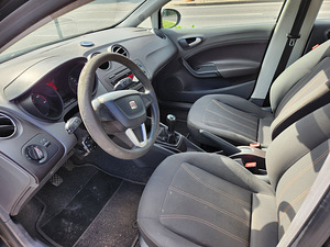Seat Ibiza (5 foto / 5)