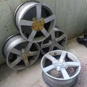 Продам диски R 17 (3 фото из 9)