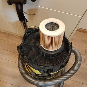 Müüa tolmuimeja (4 foto / 4)