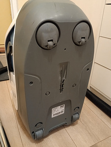 Veefiltriga tolmuimeja Kärcher DS 6.000 (6 foto / 10)