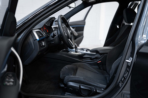 BMW 320 M-Sportpakett xDrive 2.0 140kW (8 foto / 15)