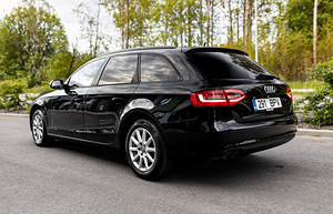 Audi A4 Facelift 2.0 TDi 105kW (3 foto / 15)