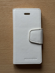 Белый защитный чехол для iPhone 5 или iPhone 5S