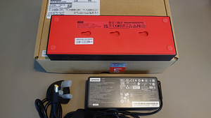 Lenovo ThinkPad Universal Thunderbolt 4 Dock 135W (5 фото из 5)
