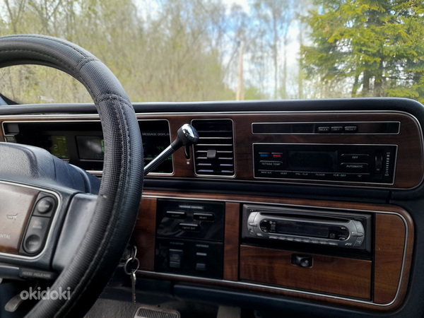 Lincoln Continental 1988a (фото #11)