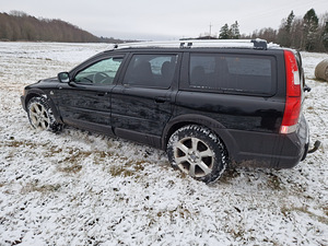 Volvo XC70 (6 foto / 9)