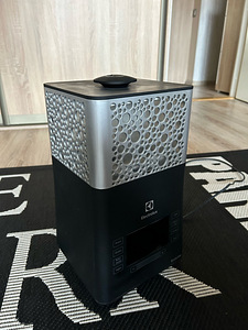 Electrolux Ecoline увлажнитель воздуха (2 фото из 2)