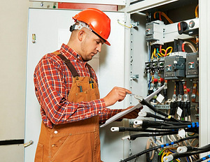 Otsime meeskonda elektrikut/Otsime oma meeskonna elektrikut (1 foto / 1)